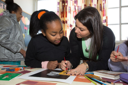 YU student volunteering in Kiryat Malachi Counterpoint Winter Camp