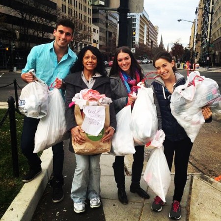 Univ. of Maryland students donating socks