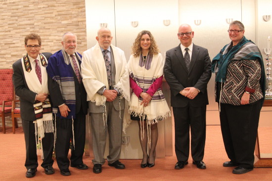 Temple Israel of Akron’s 150th anniversary celebration events drew former congregants from the country, including five religious school alumni who became rabbis. Pictured from left to right: Rabbi Robert Feinberg, Temple Israel’s current religious leader, Rabbi Allen Bennett, Rabbi Aaron Koplin, Rabbi Adrienne P. Scott, Rabbi David Komerofsky and Rabbi Evette Lutman. Photo by Morgan Levin.
