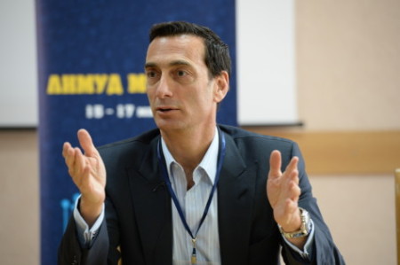 Matthew Bronfman oresenting: "The Bronfman Family - from Ataki to New York.