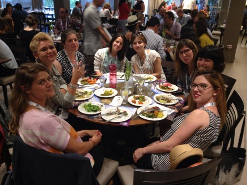 Participants enjoying their first Summit meal and beginning to create memories. Phoho courtesy ROI Community.