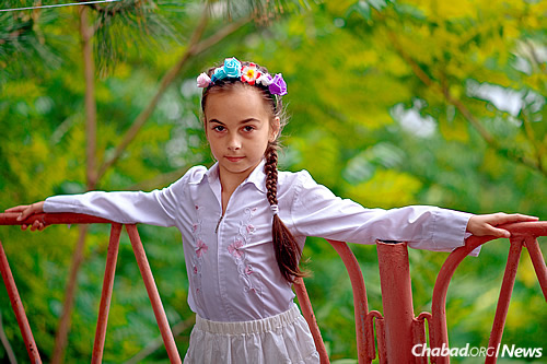 As part of a special arrangement, 10-year-old Katya Ivanova attended Gan Israel Rostov with her grandmother, an experience that changed her young life.