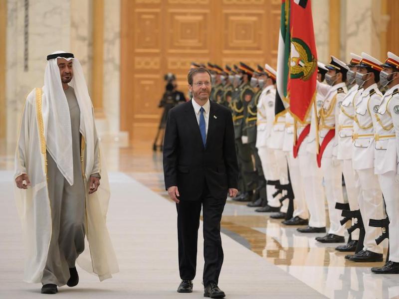 Mohammed bin Zayed and Isaac Herzog