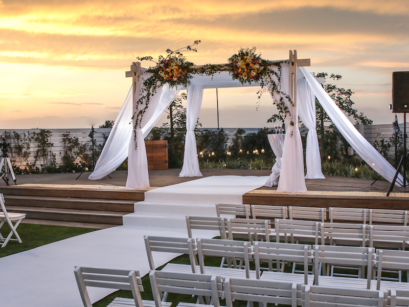 a chuppah